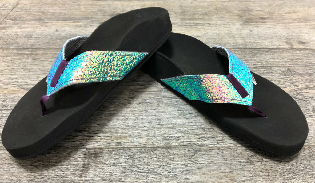 00102-valinos-flip-flops-schwarz-chamleon