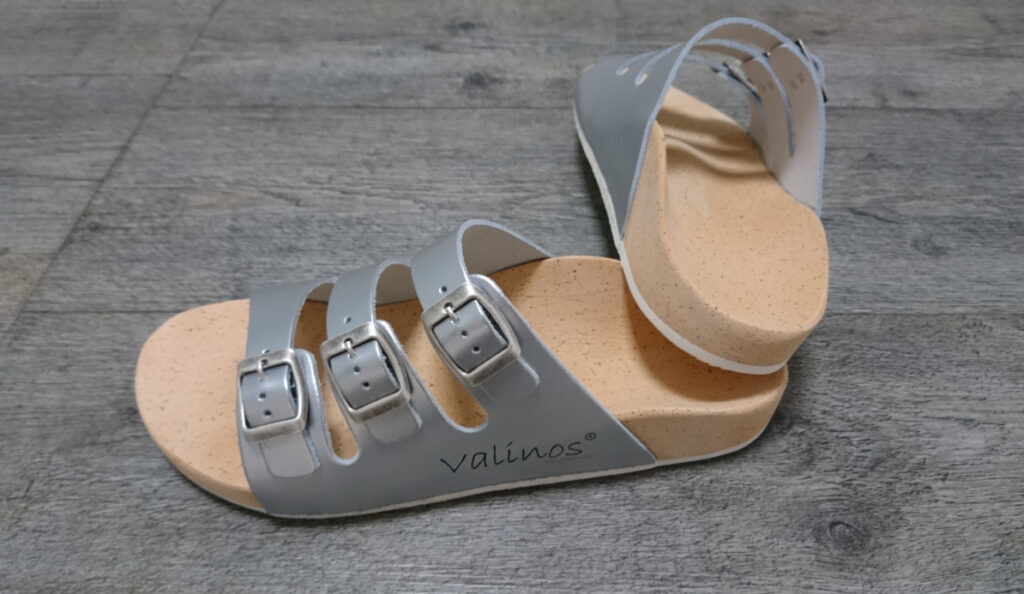 00142-valinos-sandale-silber-haut