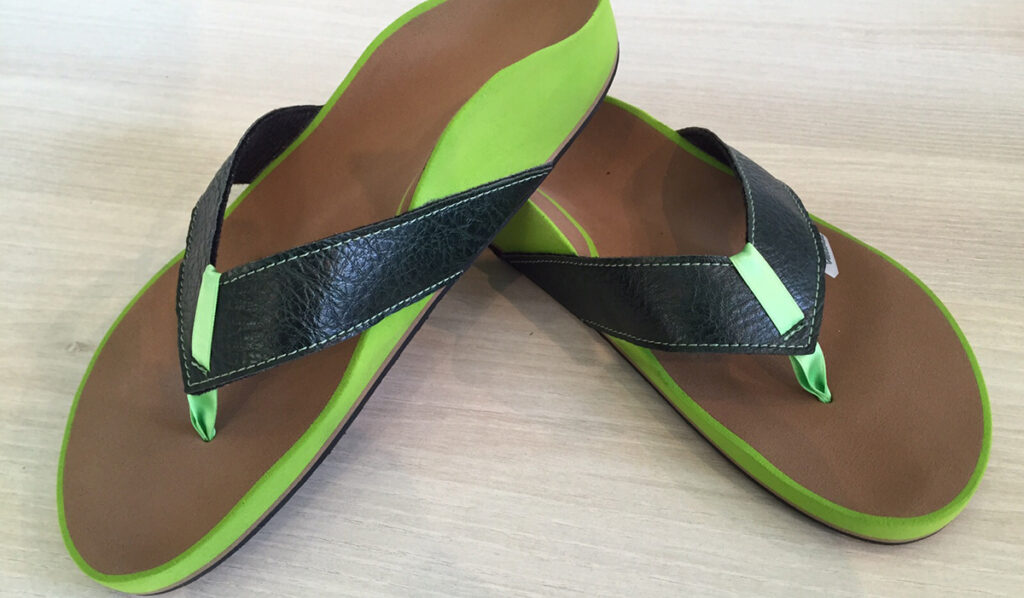 00200-valinos-flip-flops-gruen-braun-gruen