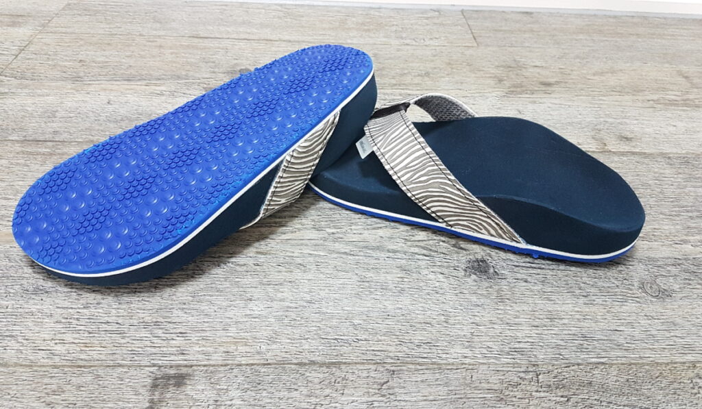 00221-valinos-flip-flops-zebra-blau