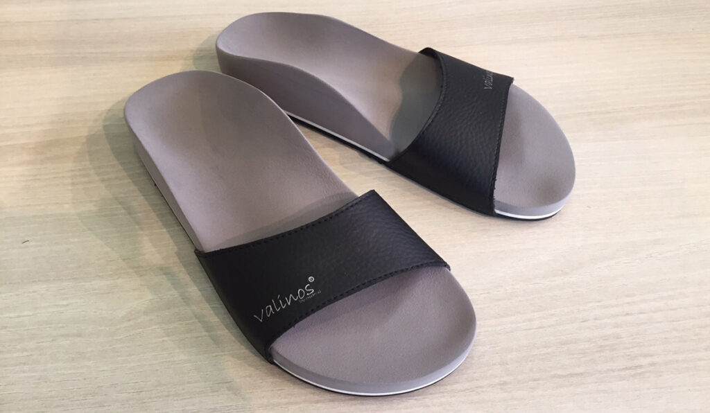 00280-valinos-fit-einriemer-schwarz-grau